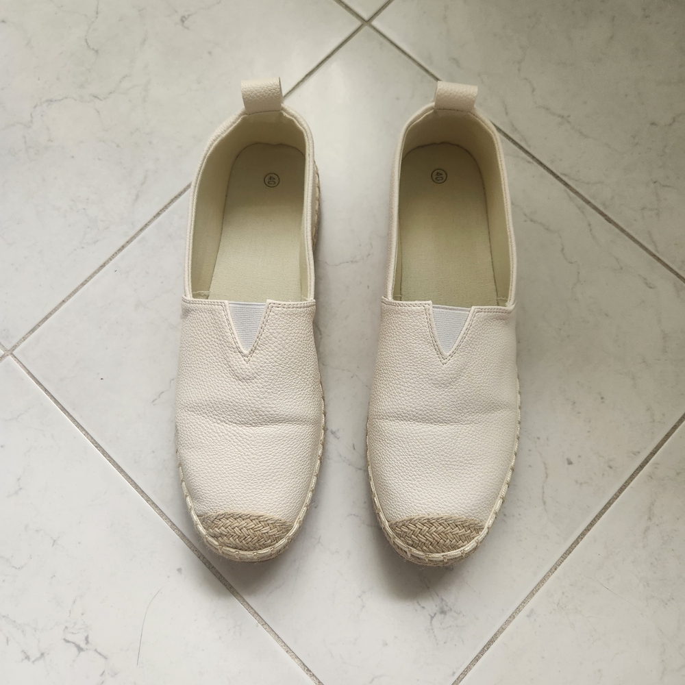 Elegant Cream Slip-On Espadrilles